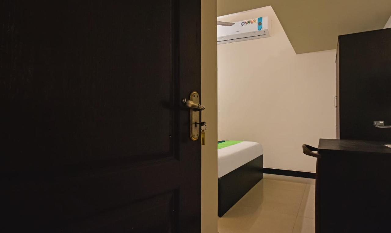 Treebo Samhaar Residency Thoraipakkam Chennai Exterior foto